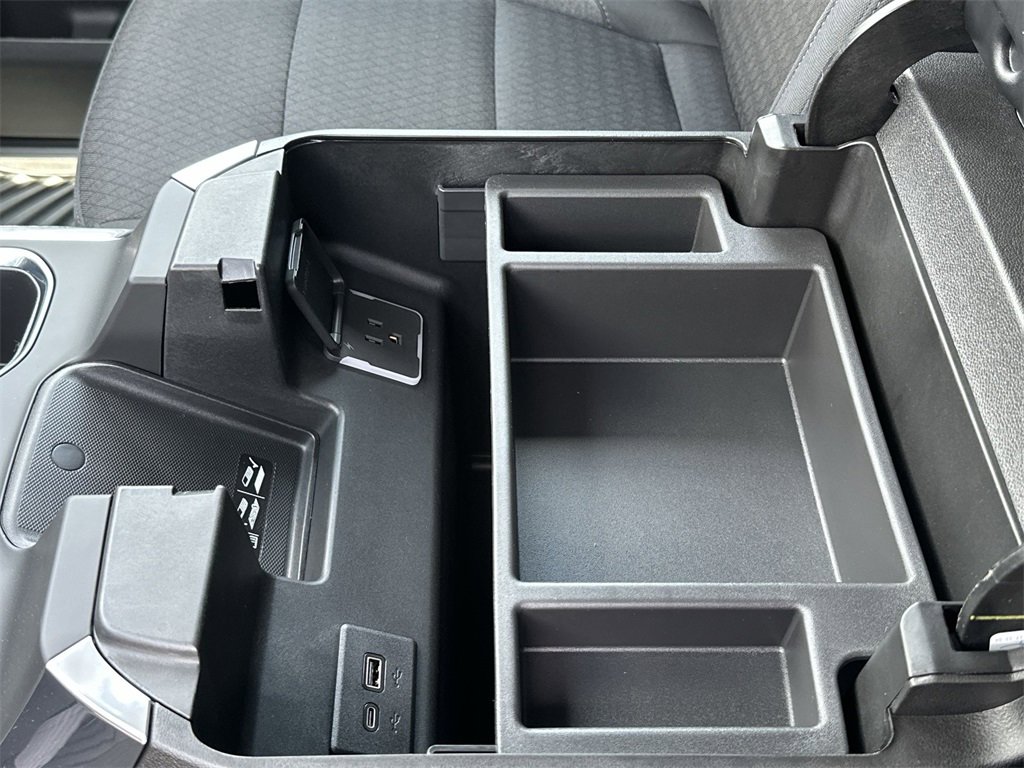 2025 Chevrolet Silverado 1500 LT photo 26