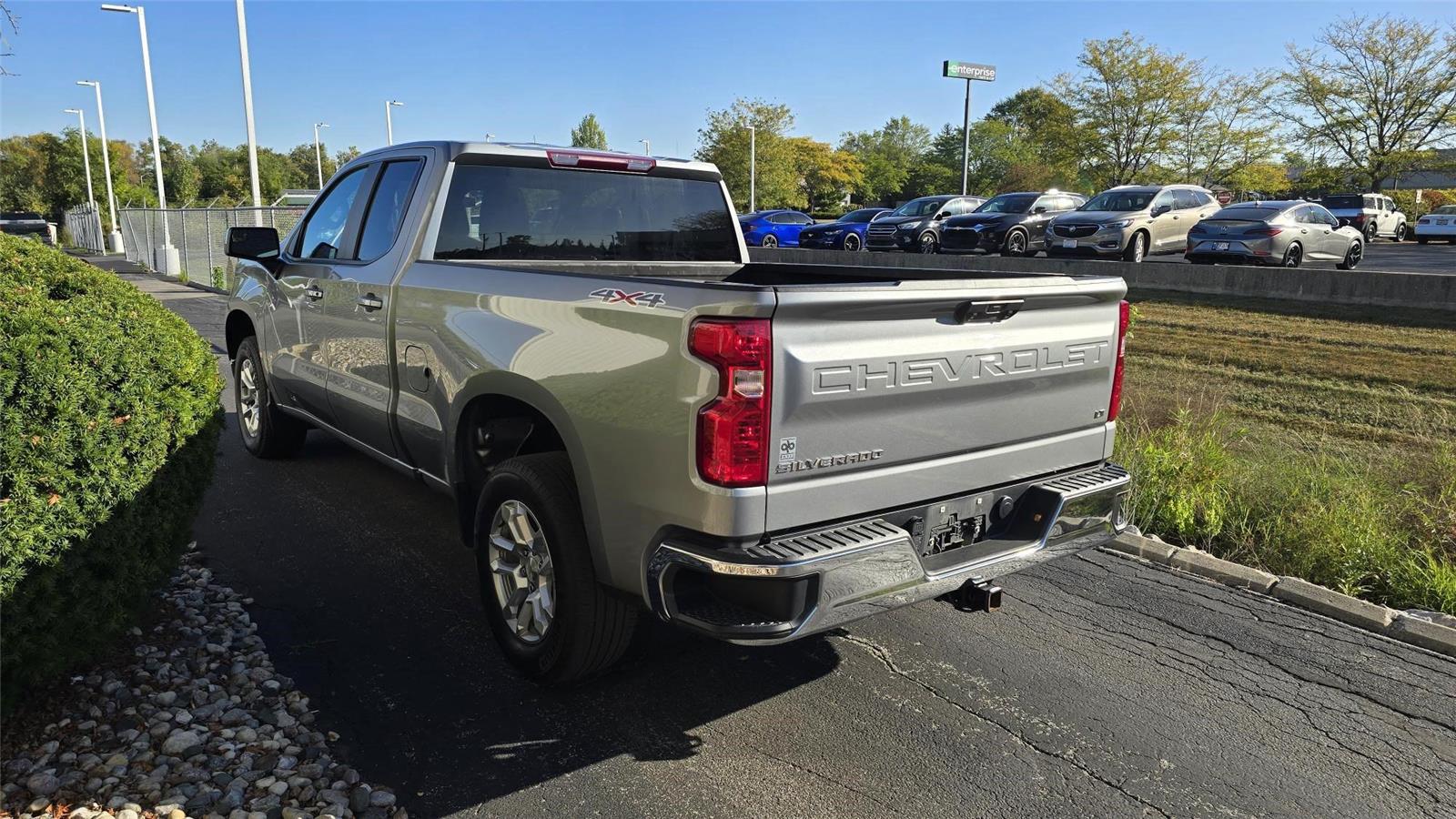 2023 Chevrolet Silverado 1500 LT photo 5