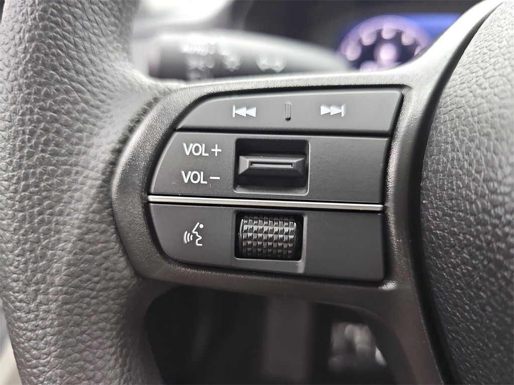2025 Honda Accord LX photo 18