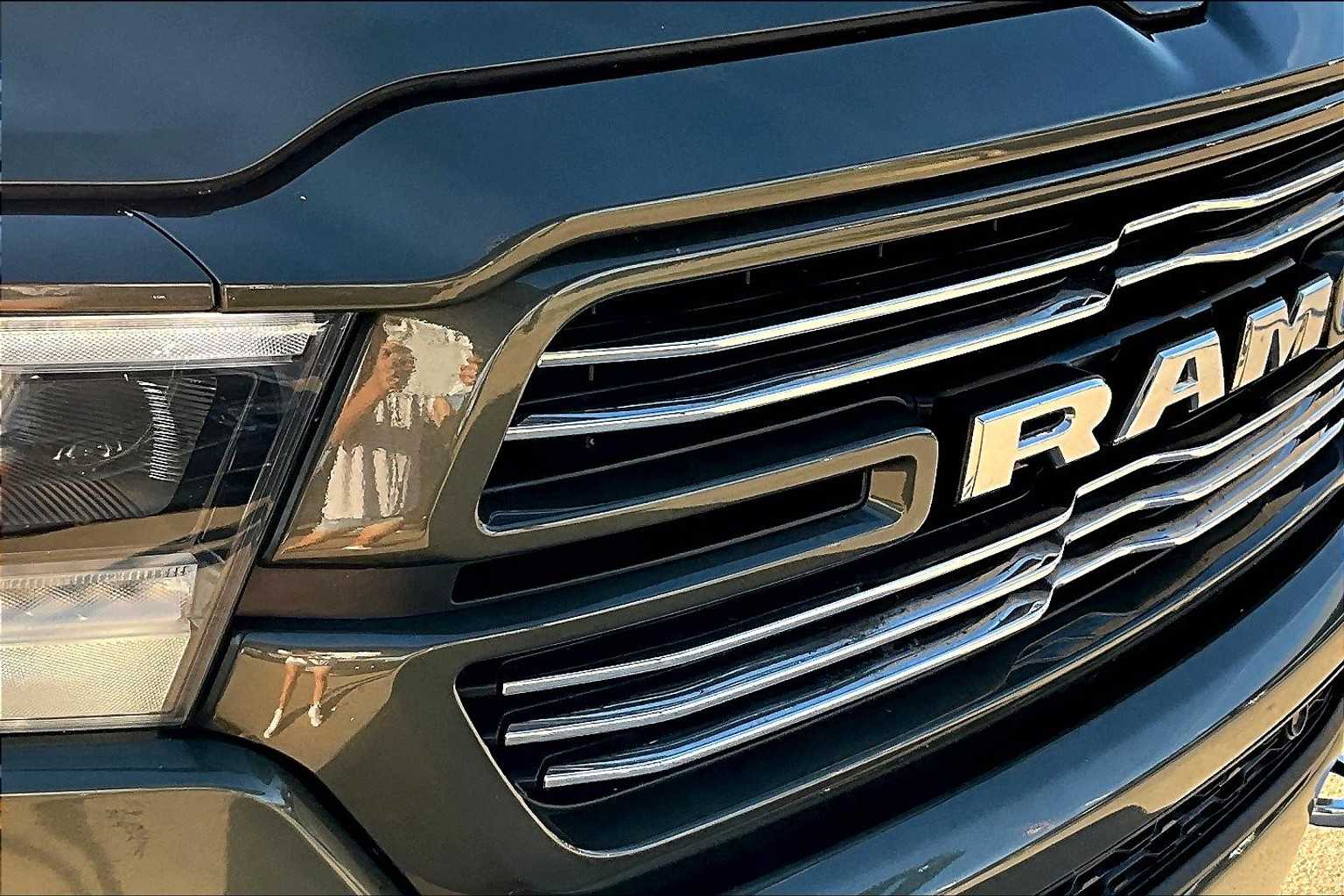 2021 Ram 1500 Laramie photo 28