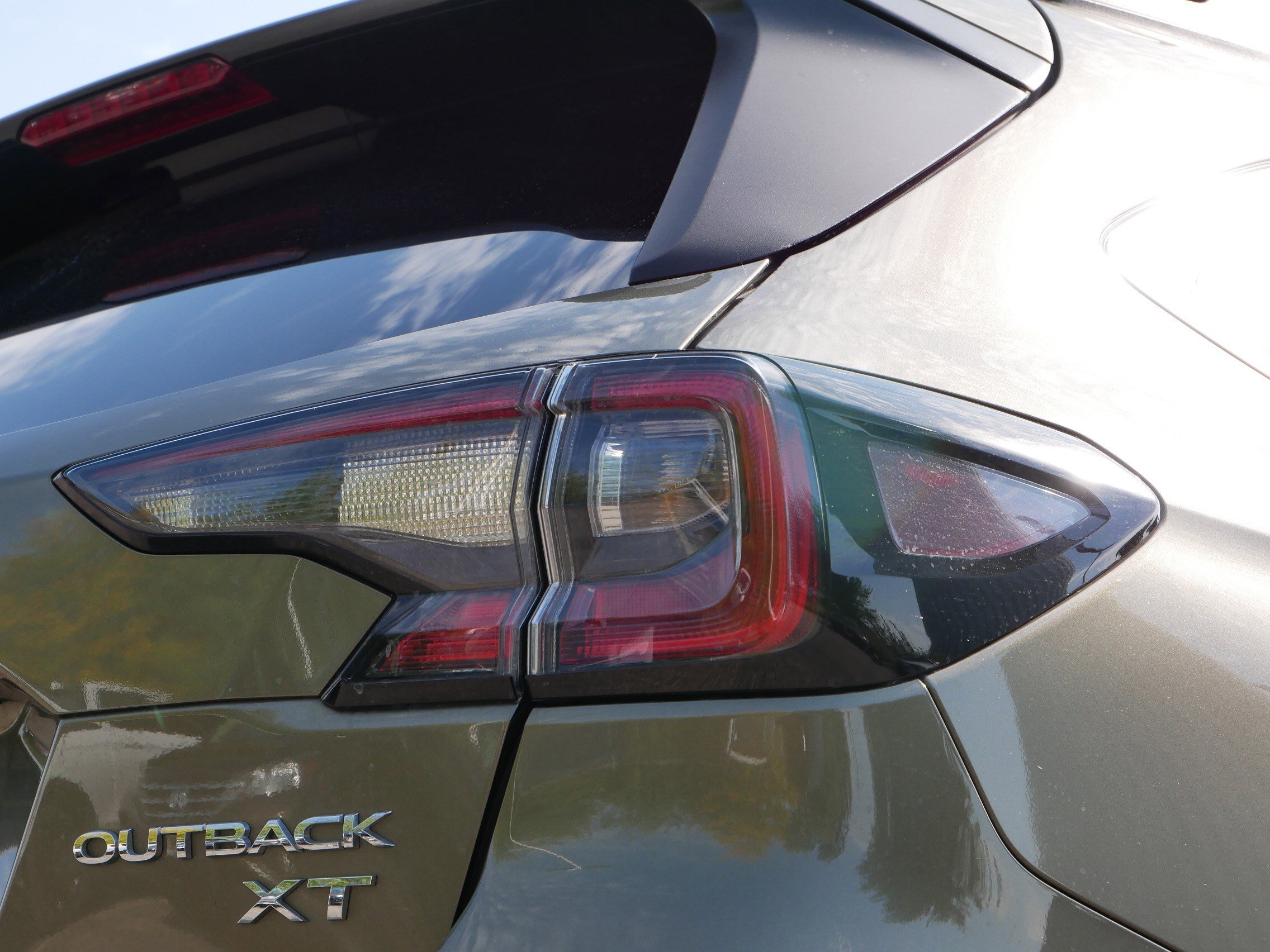 2022 Subaru Outback Limited XT photo 16