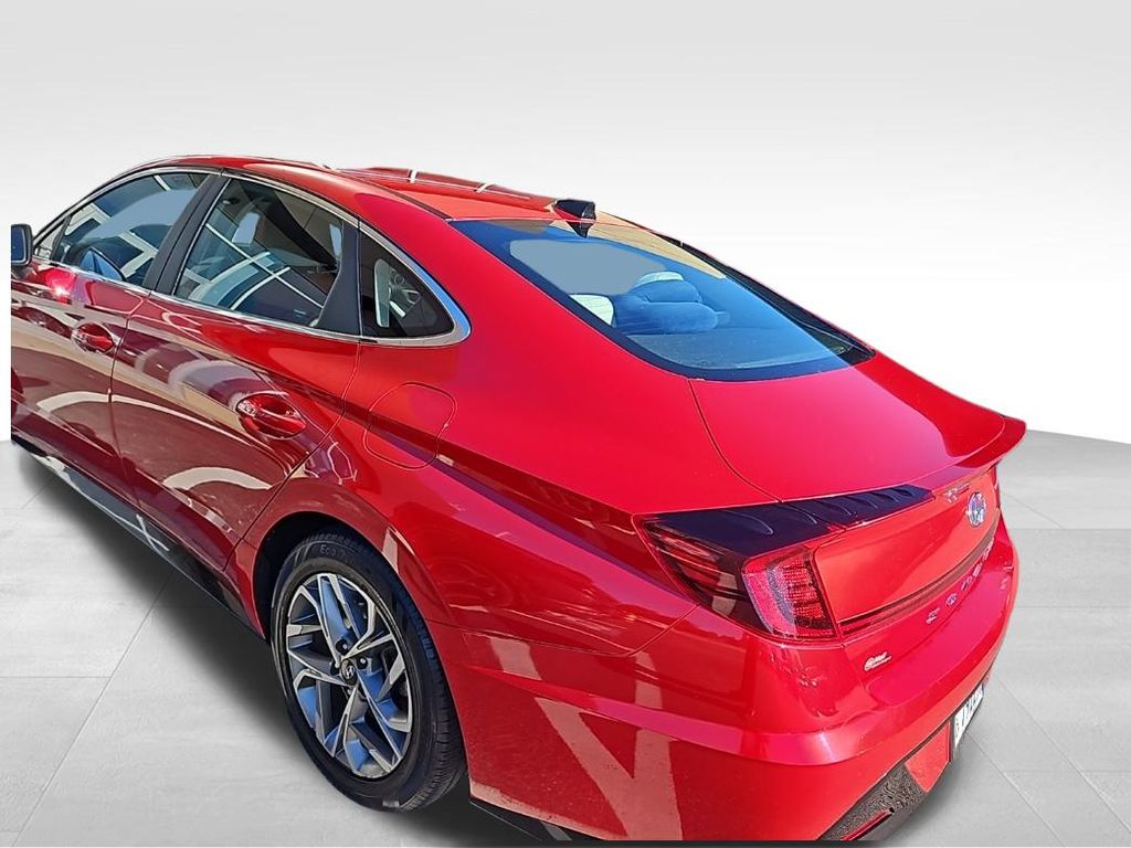 2022 Hyundai Sonata SEL photo 3