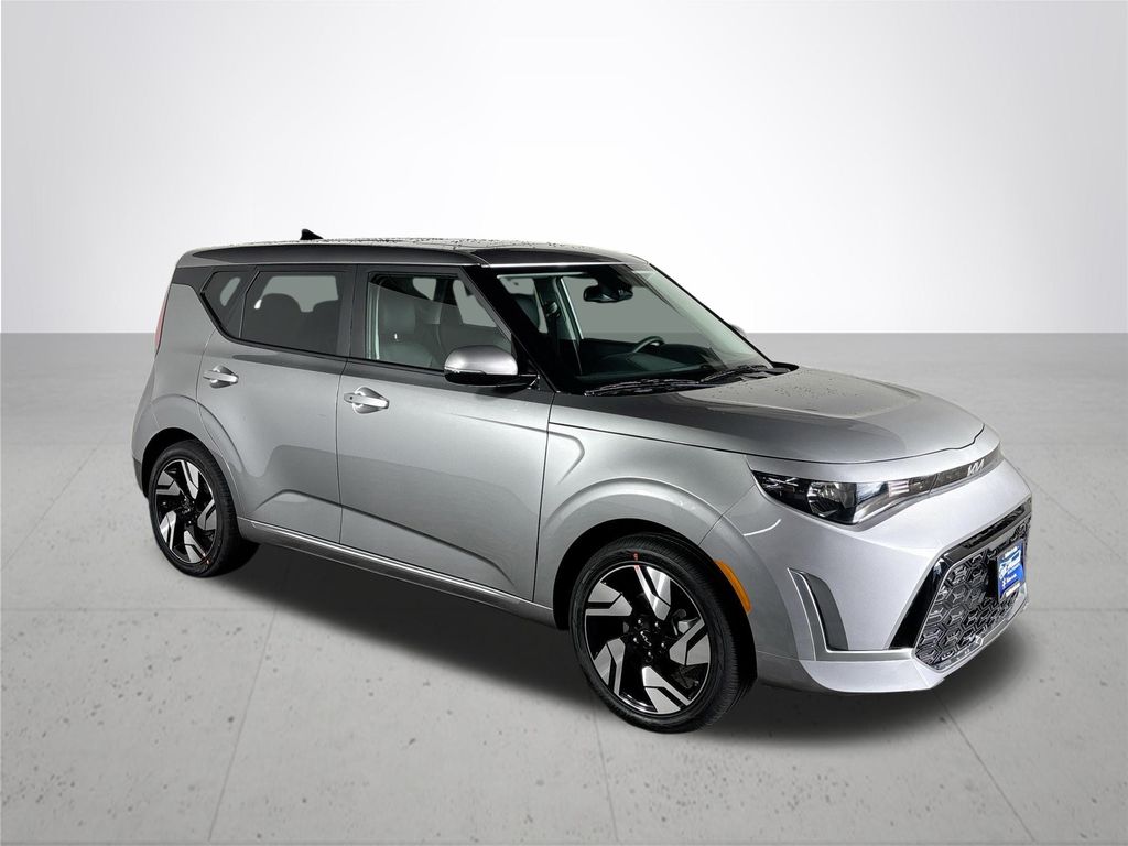 2025 Kia Soul GT-Line photo 4
