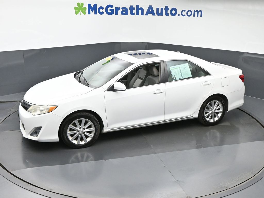 2013 Toyota Camry L photo 16