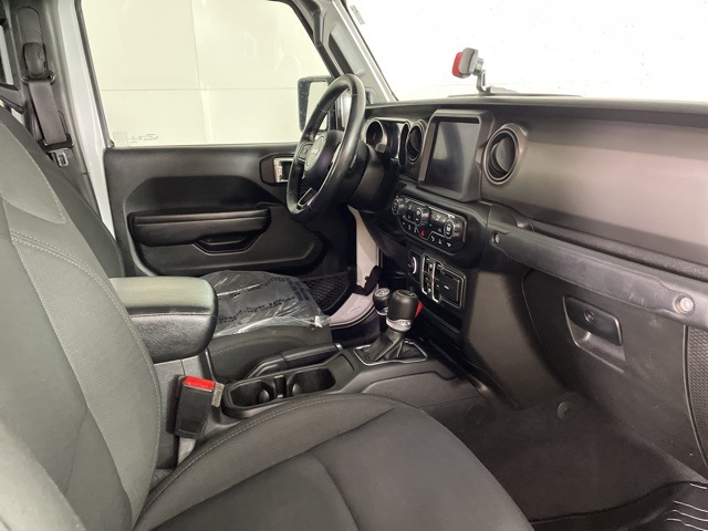 2021 Jeep Gladiator Sport photo 13