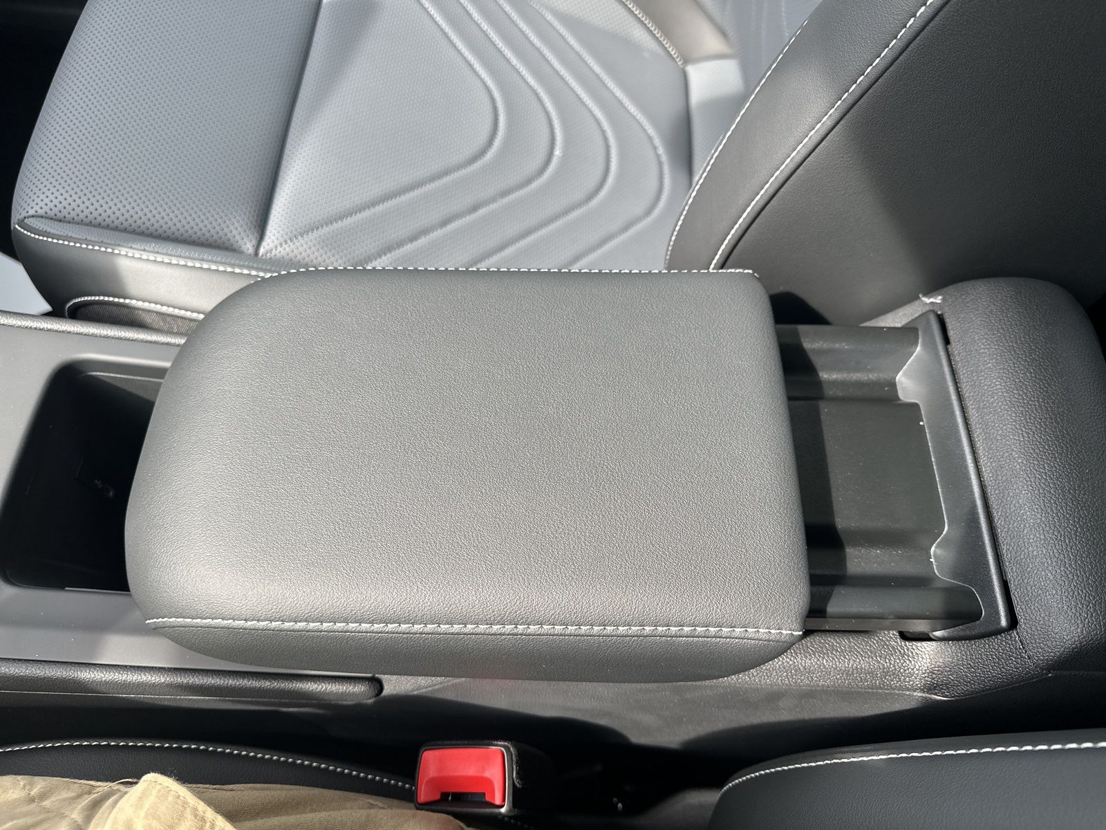 2025 Volkswagen Tiguan SE photo 26