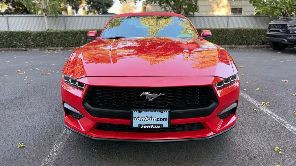 2024 Ford Mustang EcoBoost photo 2