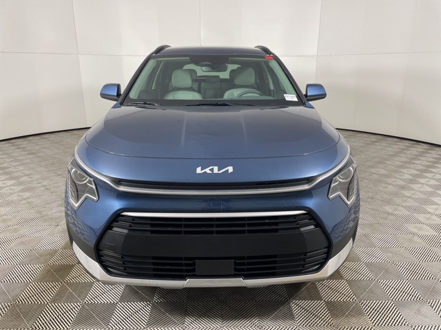2025 Kia Niro EX photo 3