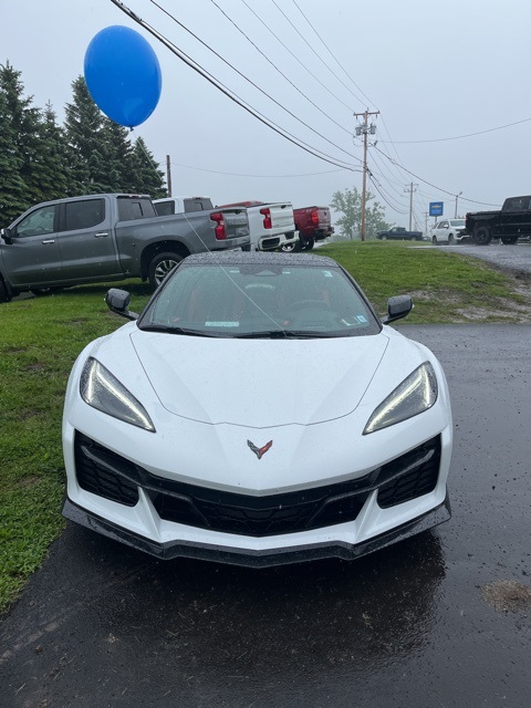 2025 Chevrolet Corvette Z06 3LZ photo 2
