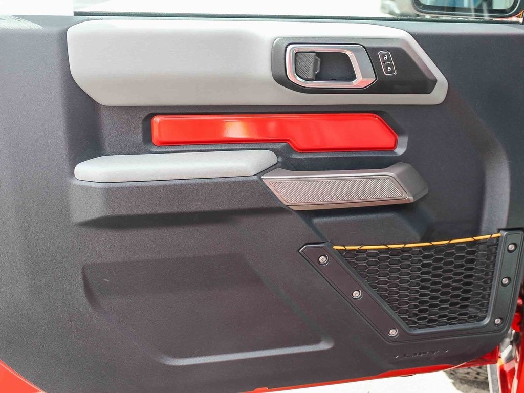 2022 Ford Bronco Badlands photo 18
