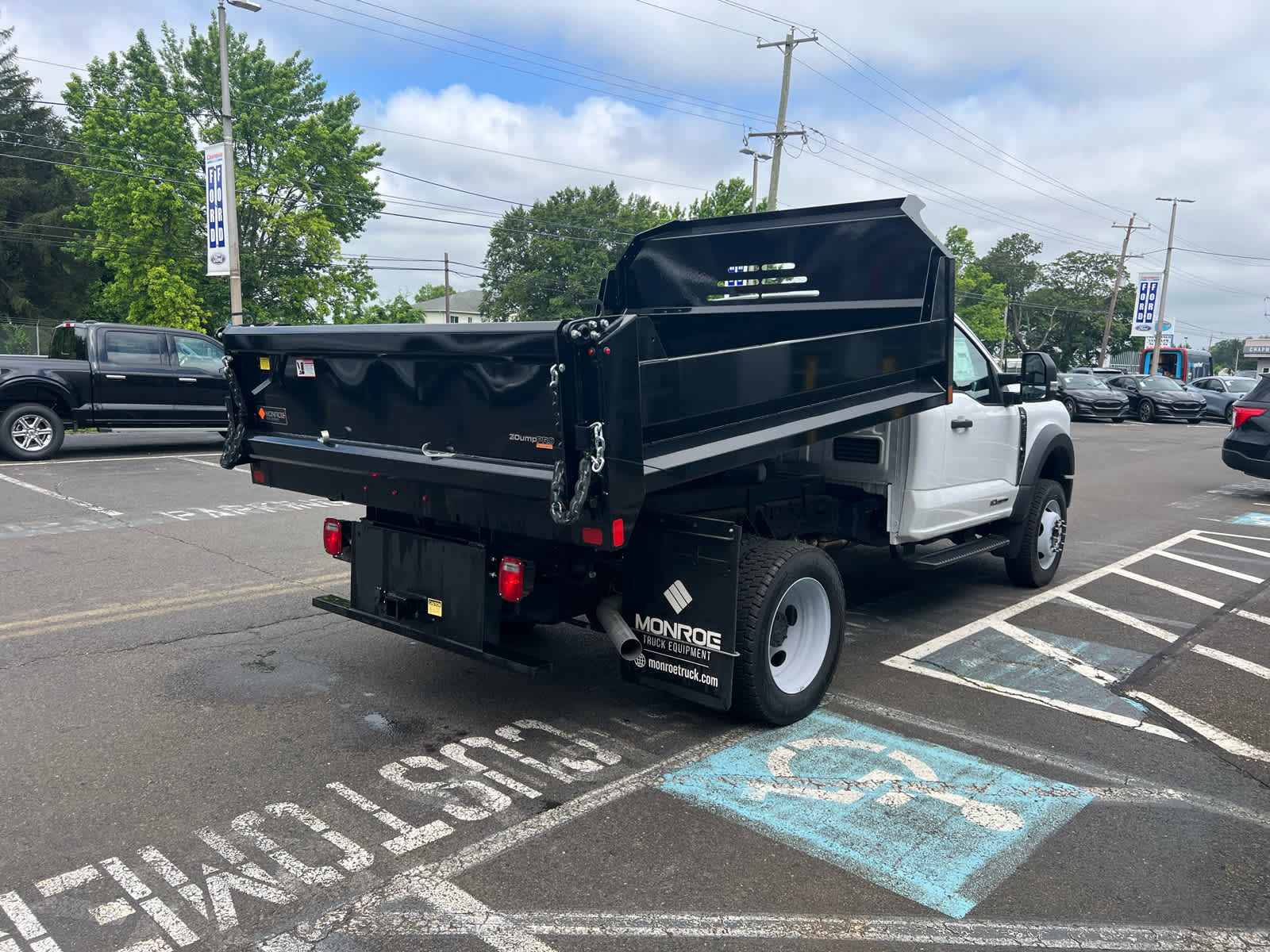 2024 Ford F-550 XL photo 6