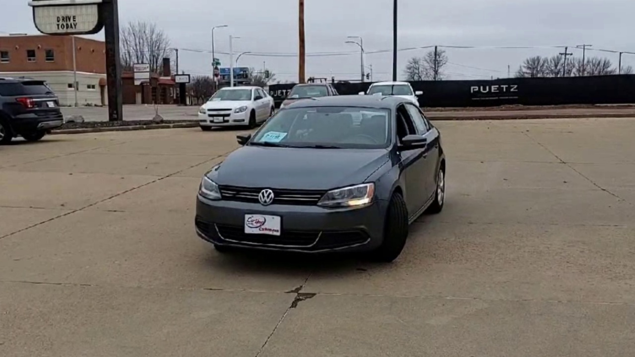 2014 Volkswagen Jetta 1.8T SE photo 3
