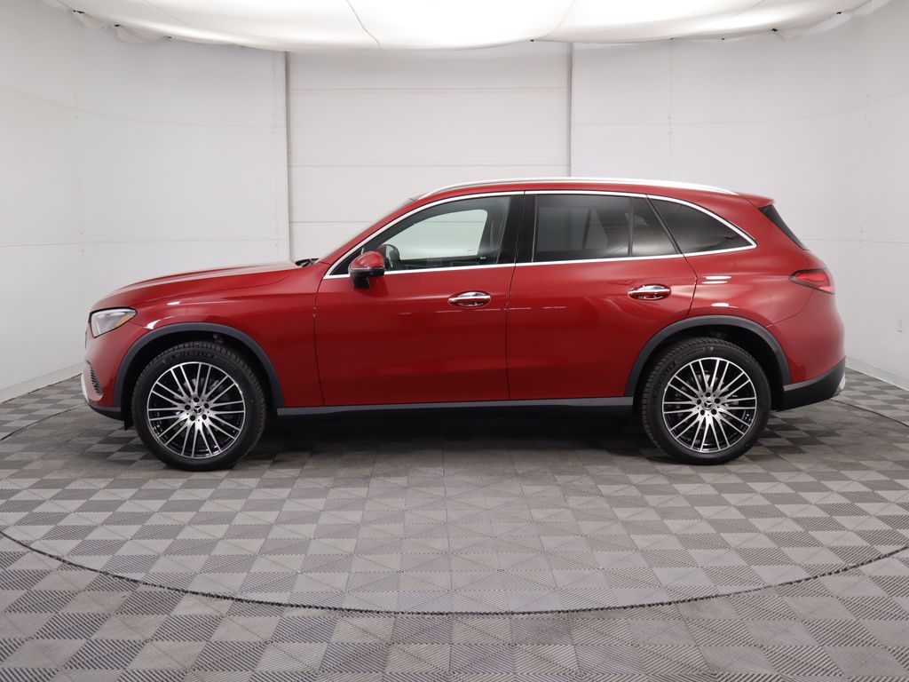 2026 Mercedes Benz GLC 300 photo 8