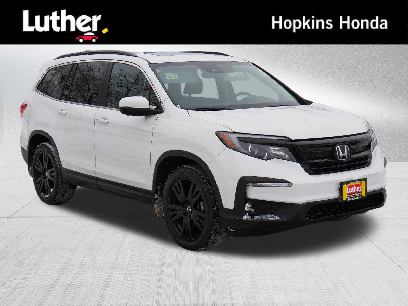 2022 Honda Pilot SE's photo