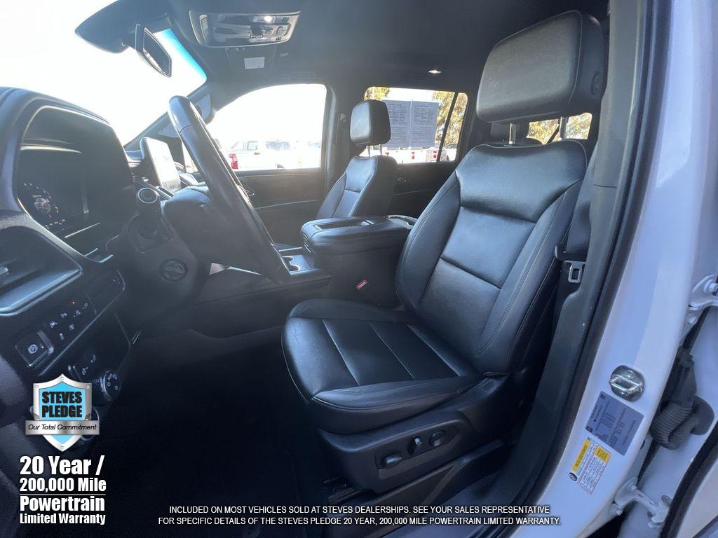 2022 Chevrolet Suburban LT photo 23