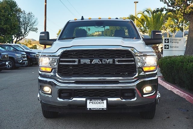 2023 Ram 3500 Tradesman photo 4