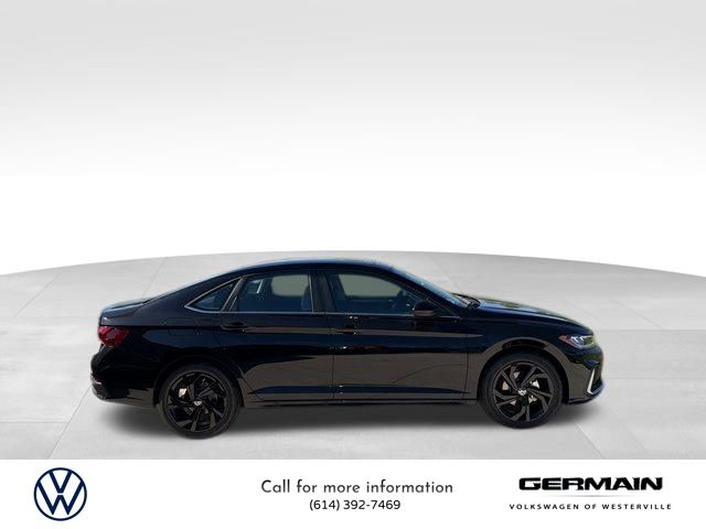 2026 Volkswagen Jetta 1.5T SE photo 3