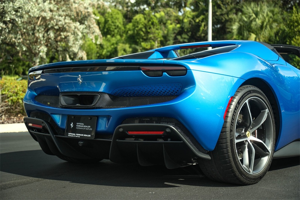 2024 Ferrari 296 GTS photo 13