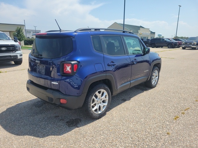 2016 Jeep Renegade Latitude North Edition photo 14