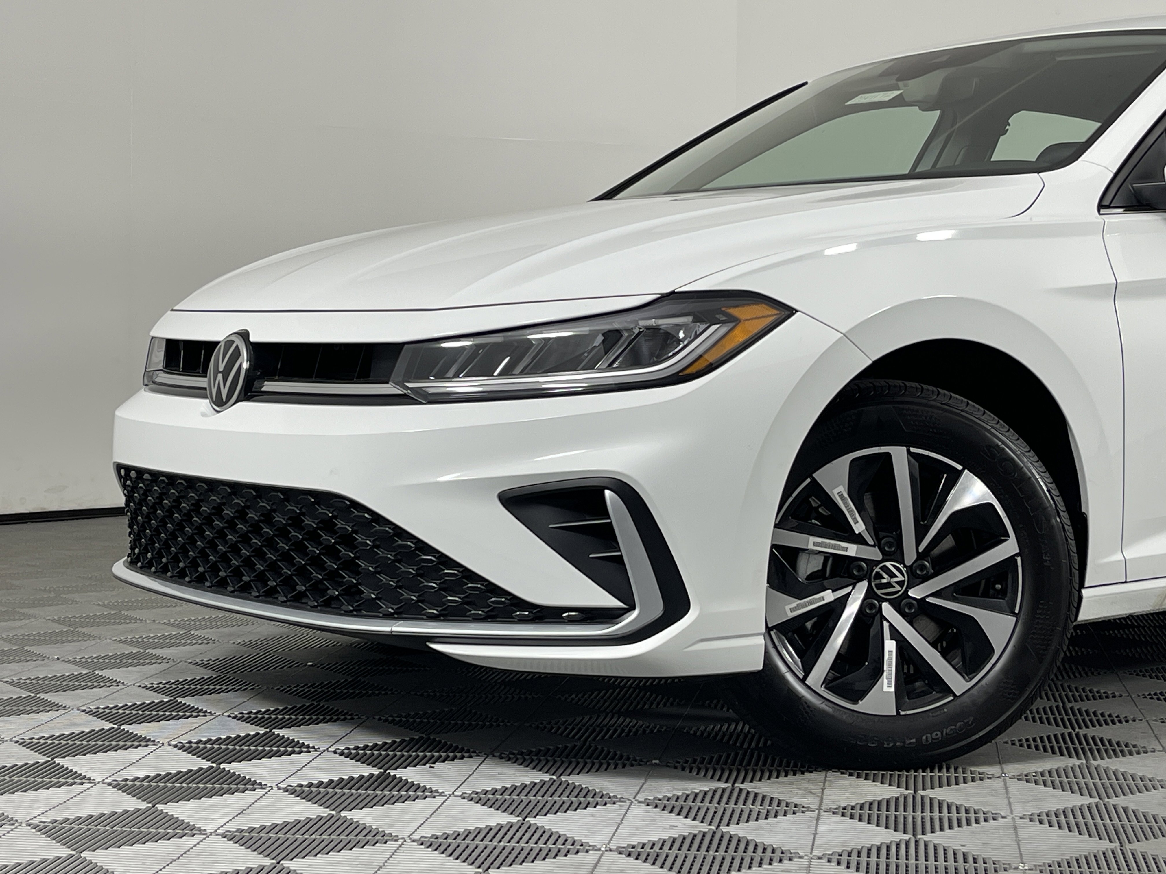 2025 Volkswagen Jetta S photo 2