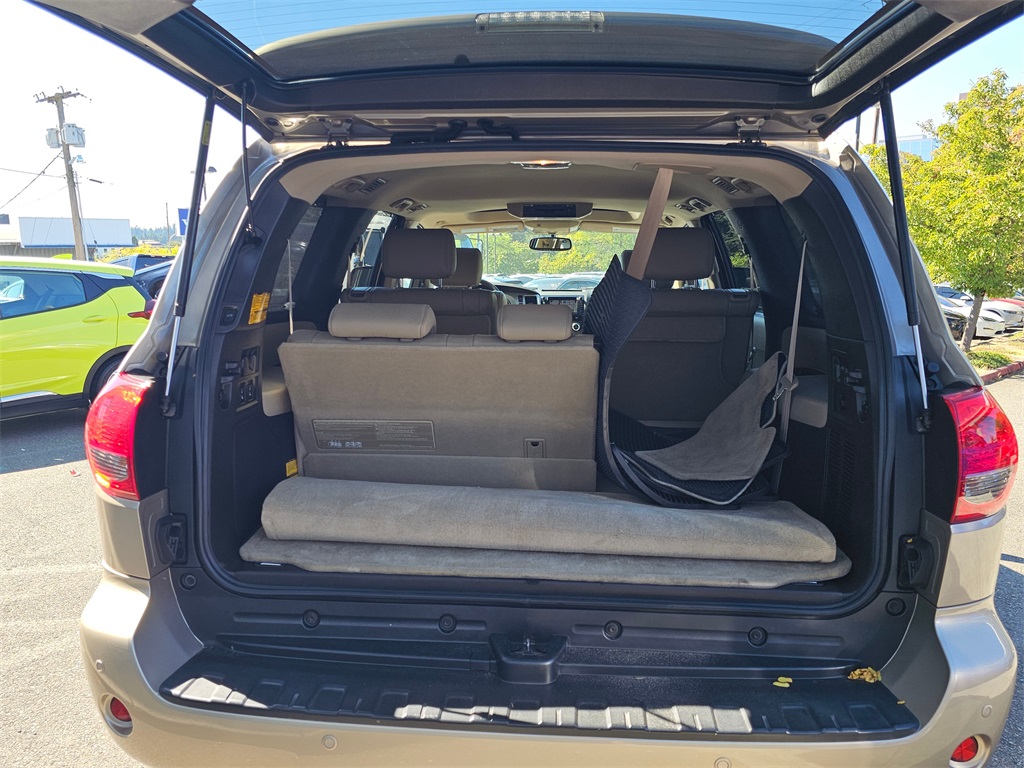 2008 Toyota Sequoia Platinum Sport photo 18