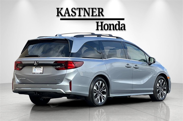 2026 Honda Odyssey Elite photo 3