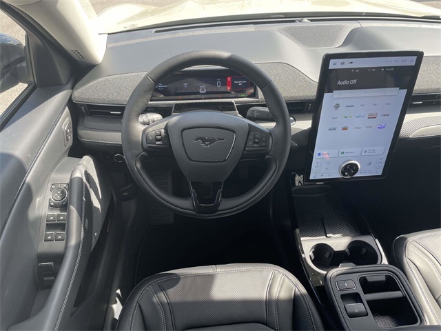 2025 Ford Mustang Mach-E Premium photo 6