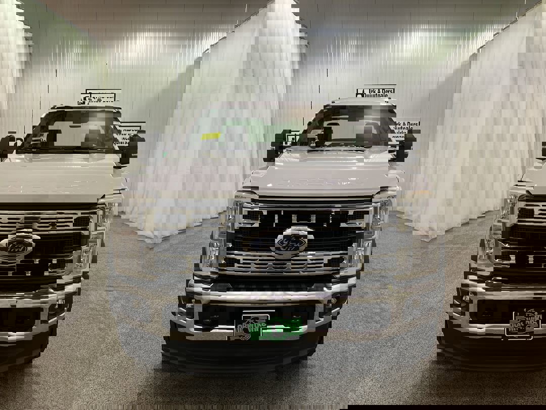 2025 Ford F-550 XL photo 2