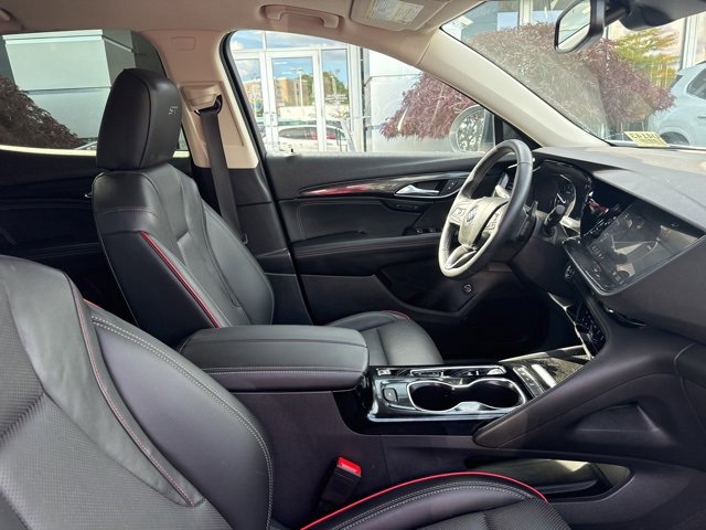 2023 Buick Envision Essence photo 29