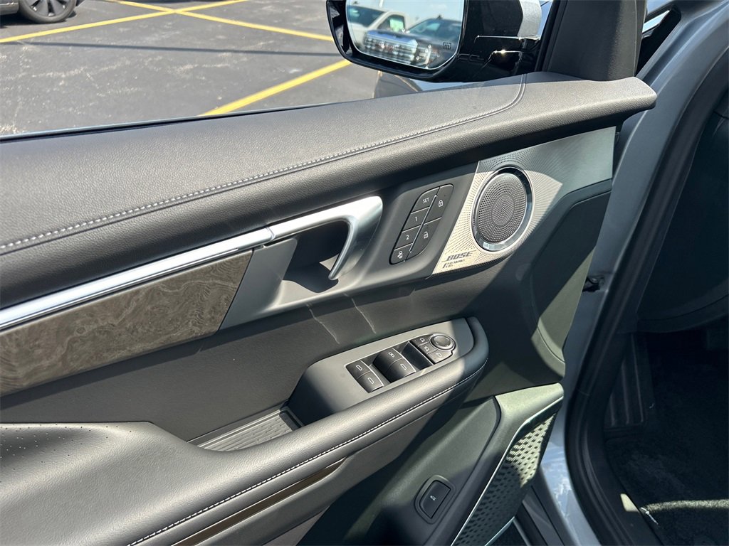 2026 Buick Enclave Avenir photo 14