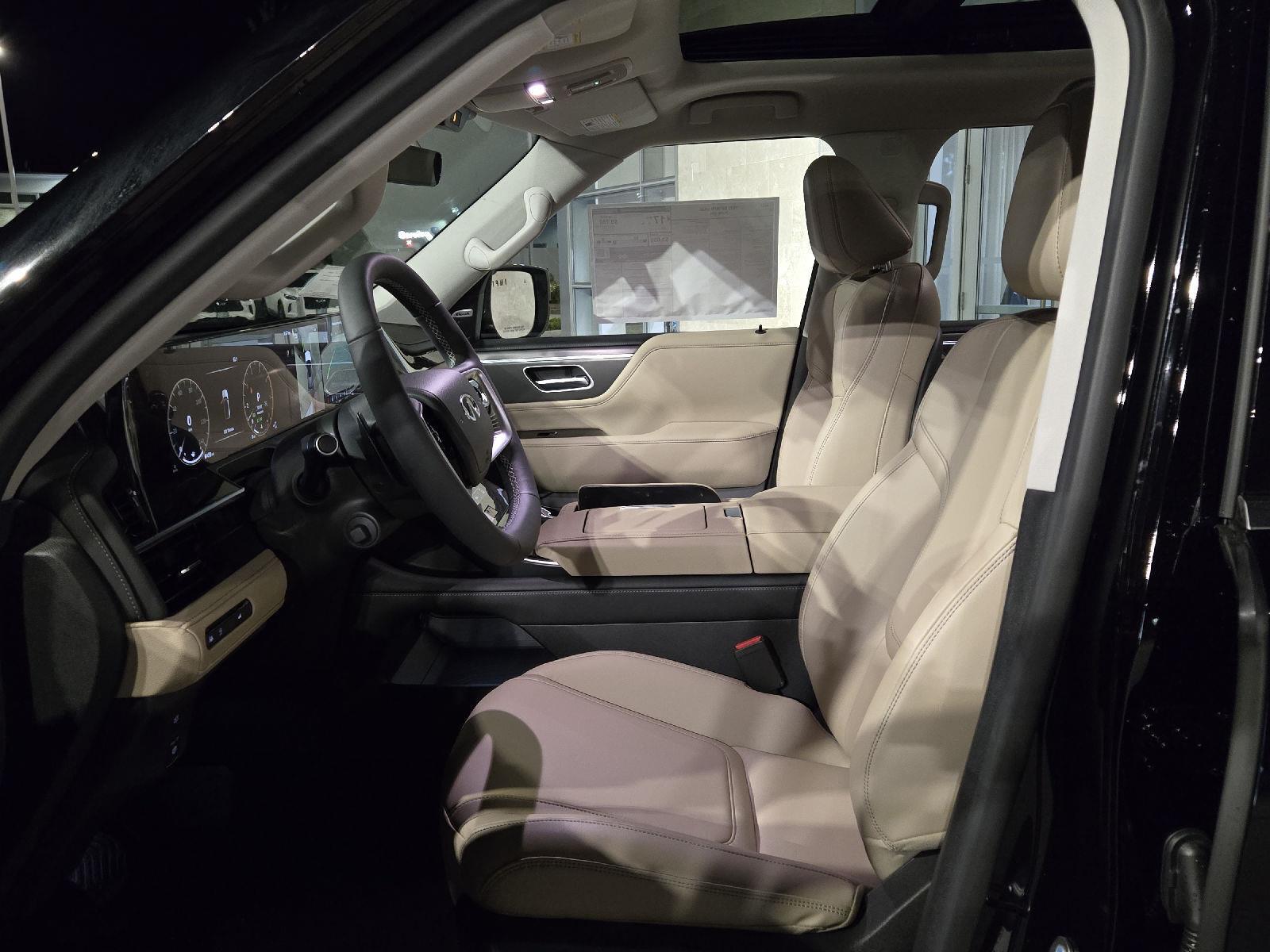 2026 Infiniti QX80 Pure photo 3