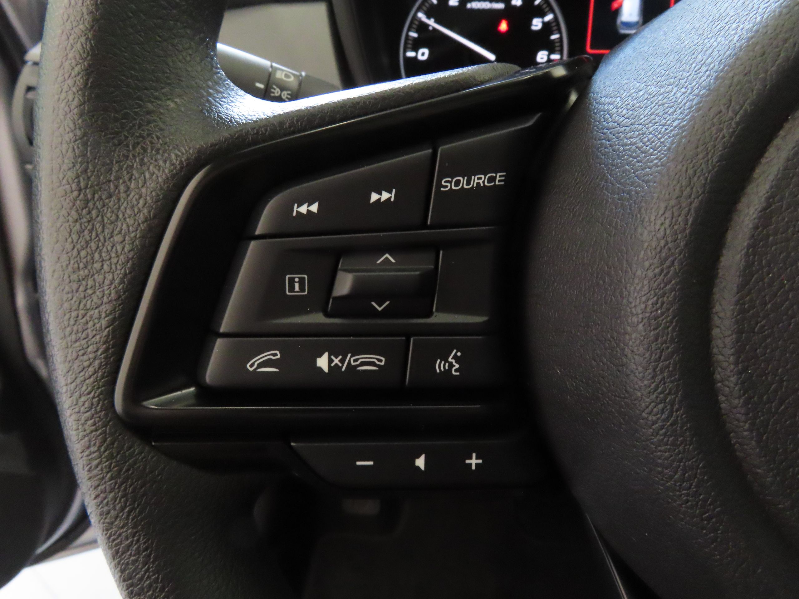 2025 Subaru Crosstrek Premium photo 11