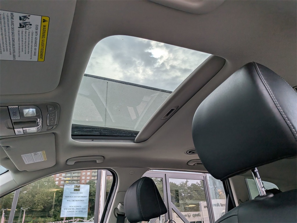 2022 Kia Telluride S photo 23