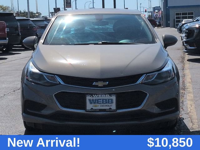 2017 Chevrolet Cruze LT photo 4