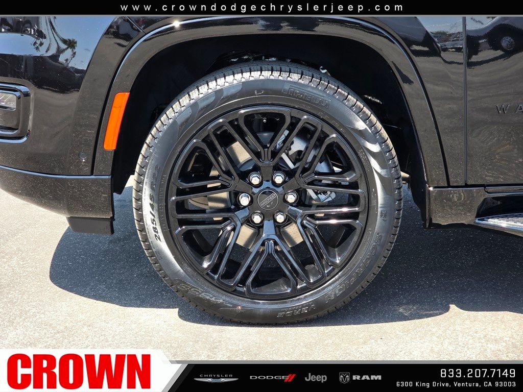 2025 Jeep Wagoneer Series II Carbide photo 2