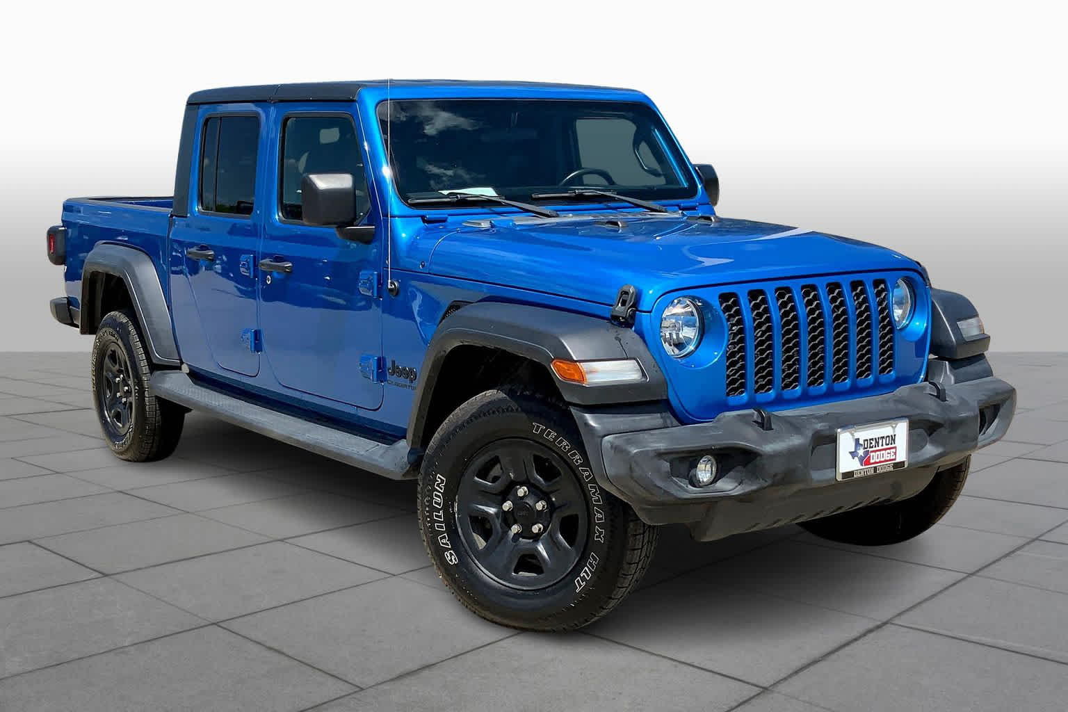 2020 Jeep Gladiator Sport photo 2