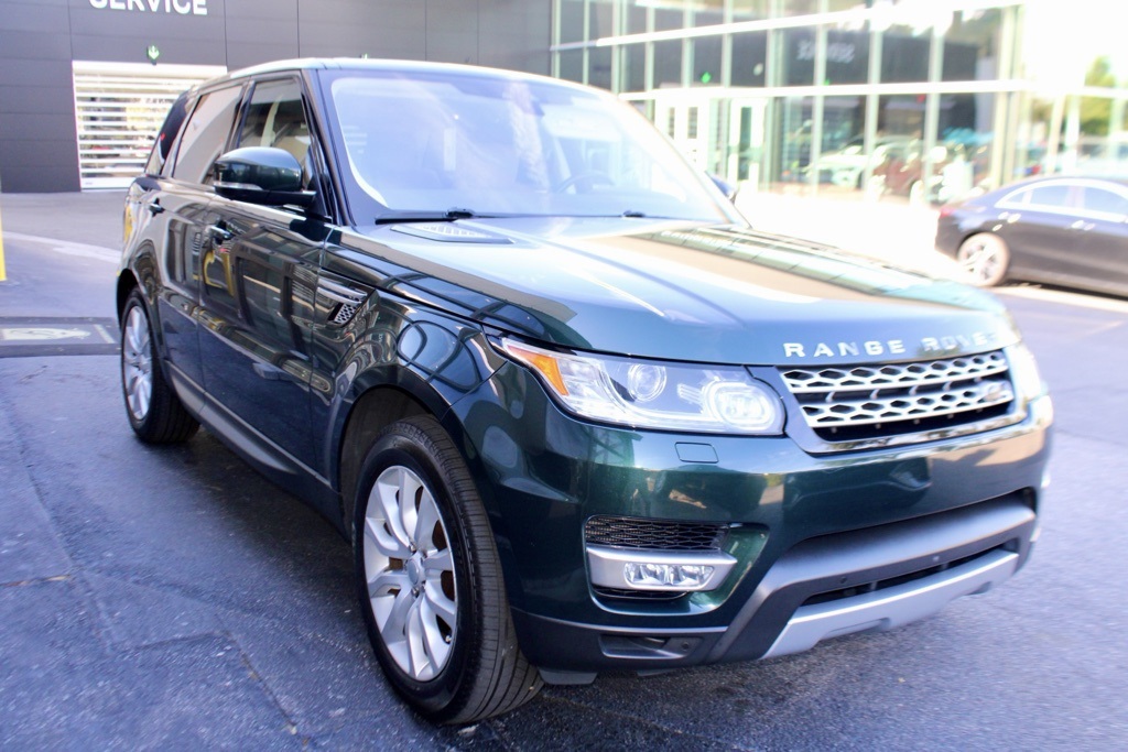 2017 Land Rover Range Rover Sport HSE photo 8