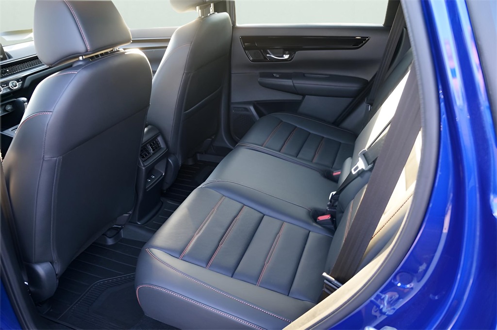 2024 Honda CR-V Hybrid Sport Touring photo 4