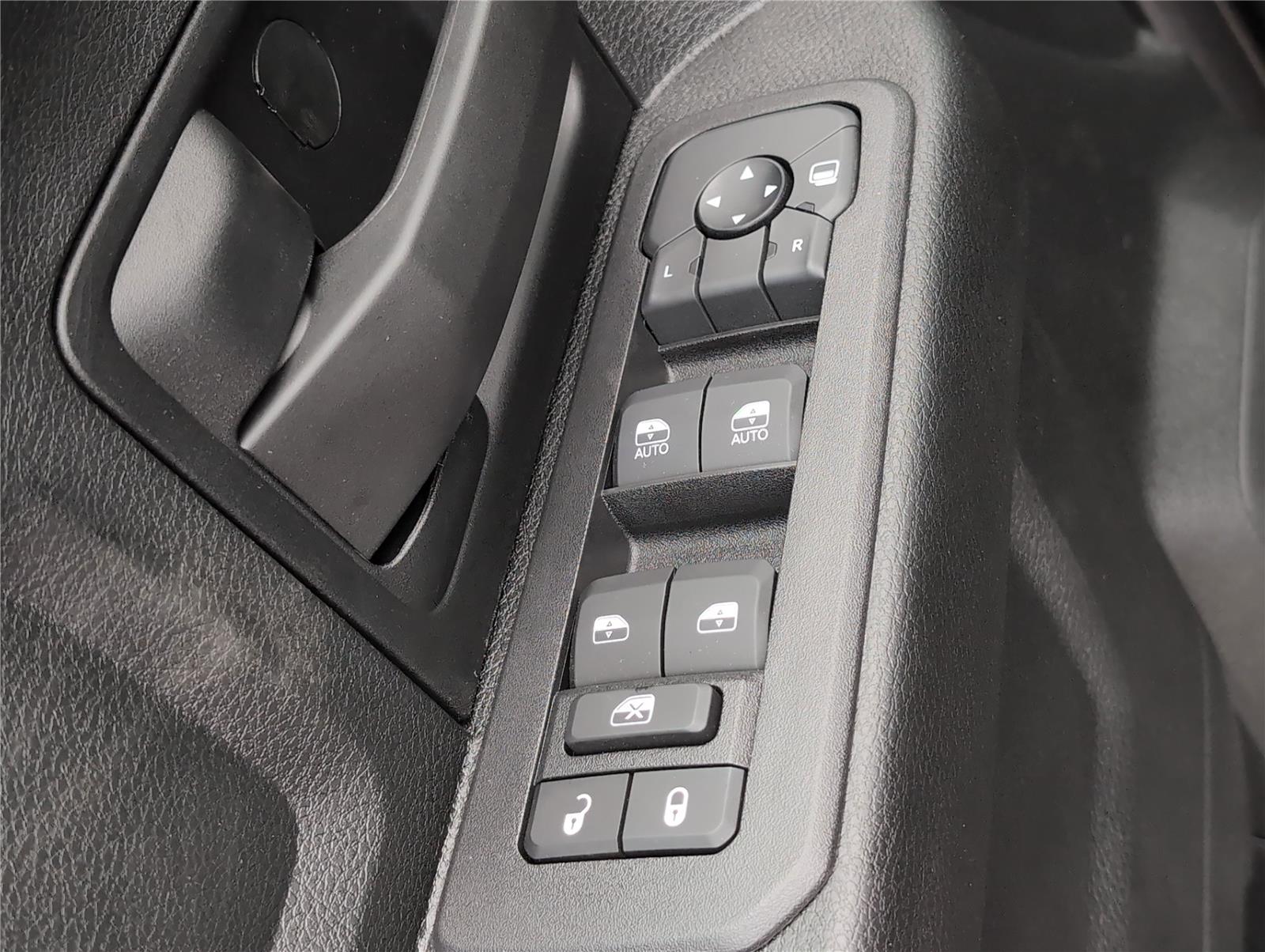 2025 Ram 2500 Tradesman photo 11