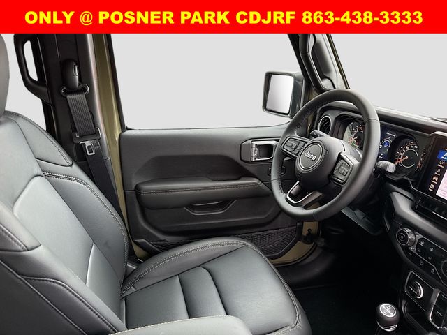 2025 Jeep Gladiator Sport photo 20