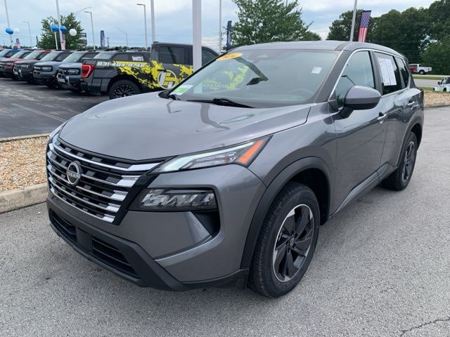 2024 Nissan Rogue SV photo 3