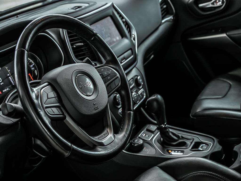 2020 Jeep Cherokee Latitude photo 13