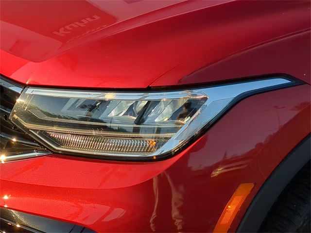 2024 Volkswagen Tiguan SE R-Line Black photo 4