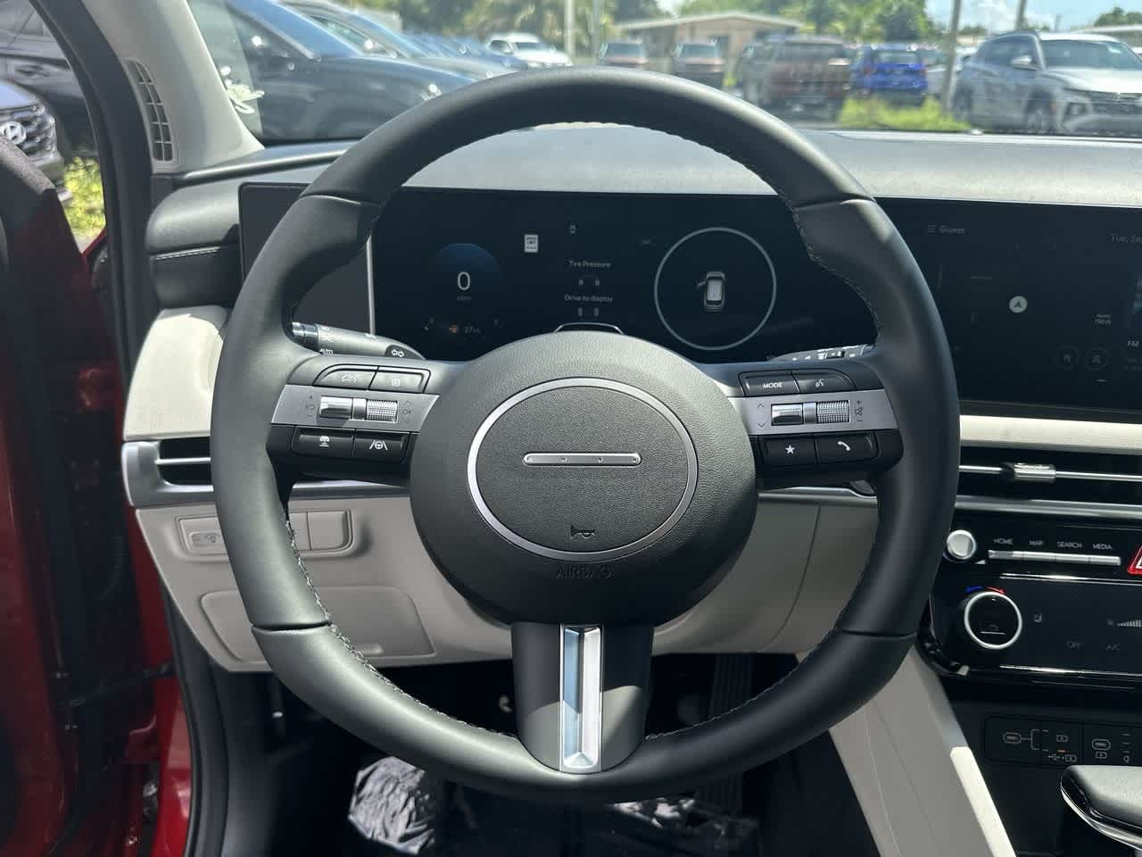 2025 Hyundai Tucson SEL Convenience photo 14