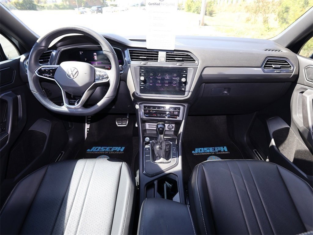 2022 Volkswagen Tiguan SE R-Line Black photo 16