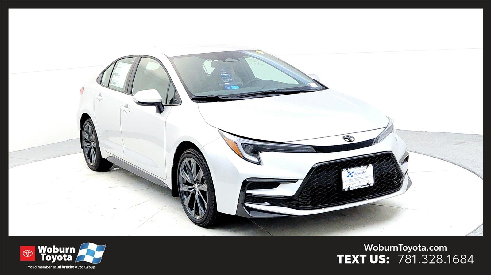 2026 Toyota Corolla SE's photo
