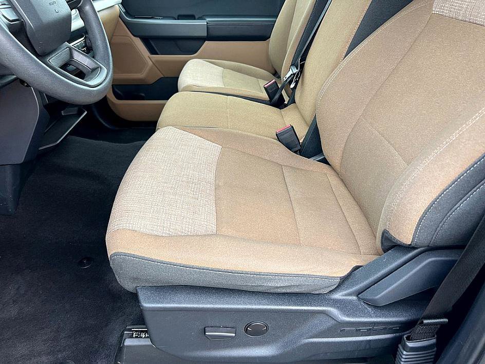2023 Ford F-150 XLT photo 8