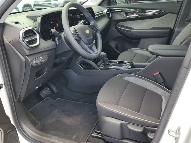 2024 Chevrolet Trailblazer LT photo 10