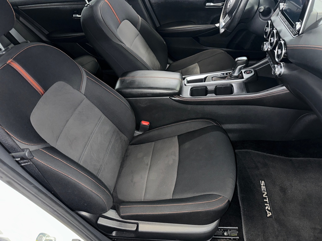 2022 Nissan Sentra SR photo 24