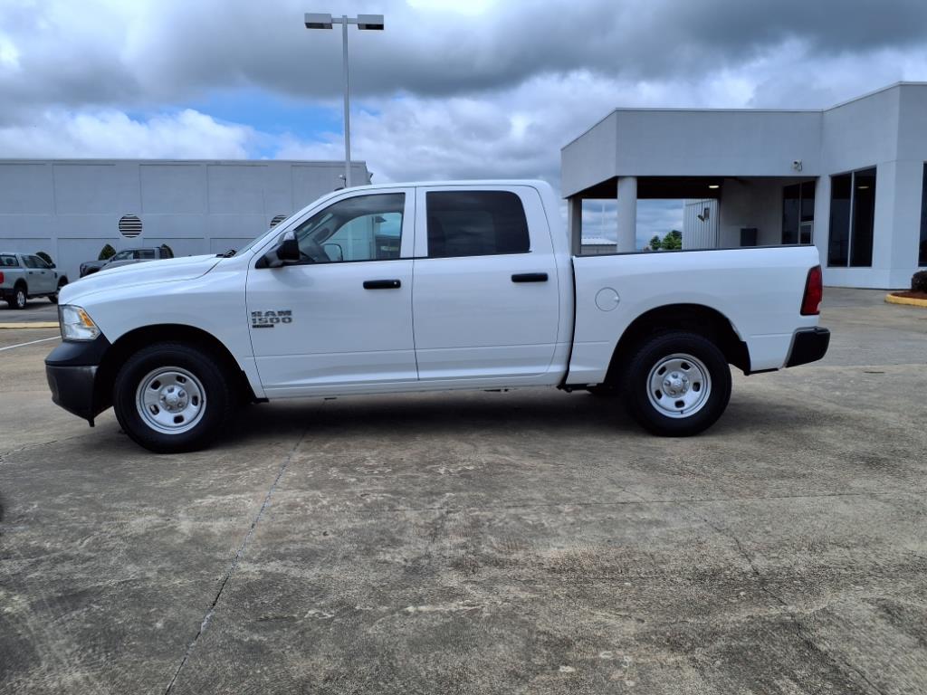 2022 Ram 1500 Classic Tradesman photo 2